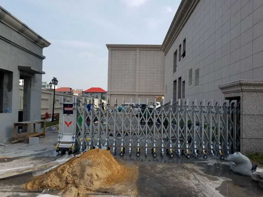 電動伸縮門