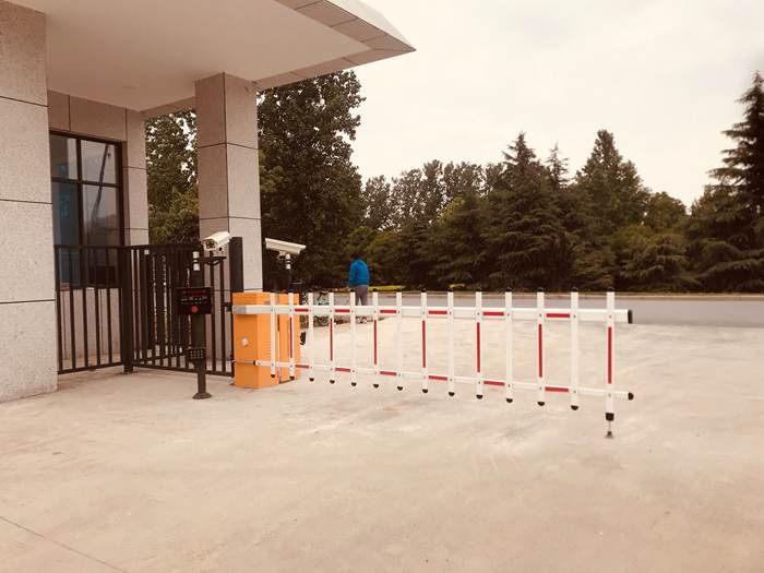 道閘無感支付停車